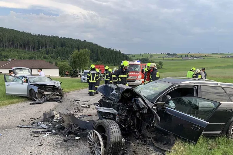Schenkenfelden - Heftiger Frontalcrash 