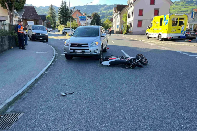 Altstätten SG – Kollision zwischen Auto und Motorrad