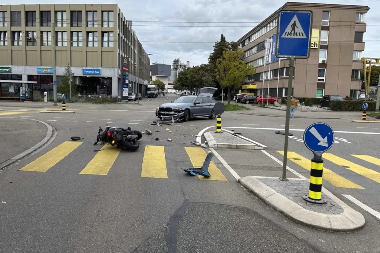 Winterthur ZH – Abbiege-Manöver endet in Unfall