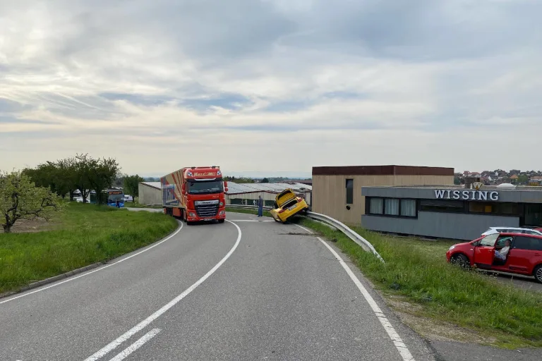 Oberotterbach – Verkehrsunfall endet glimpflich