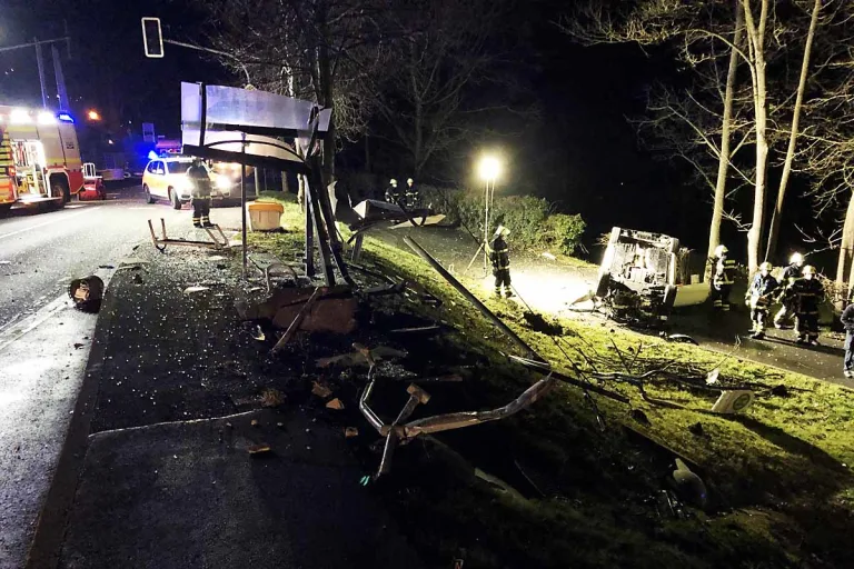 Bad Kreuznach - Alkoholisiert spektakulären Unfall verursacht
