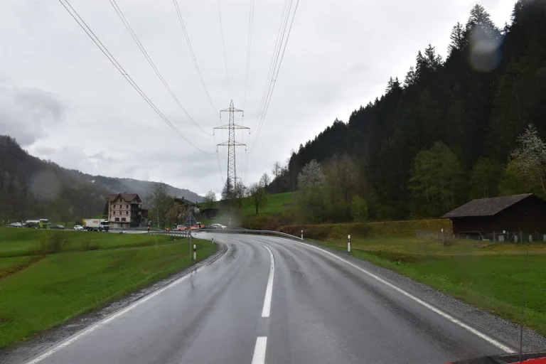 Trun GR – Unfall mit dem Motorrad endet tödlich