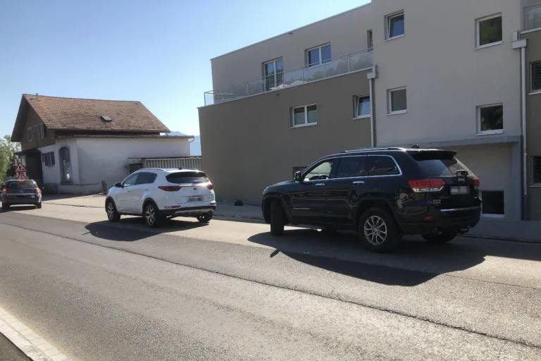 Balgach SG – Auffahrunfall fordert zwei Verletzte