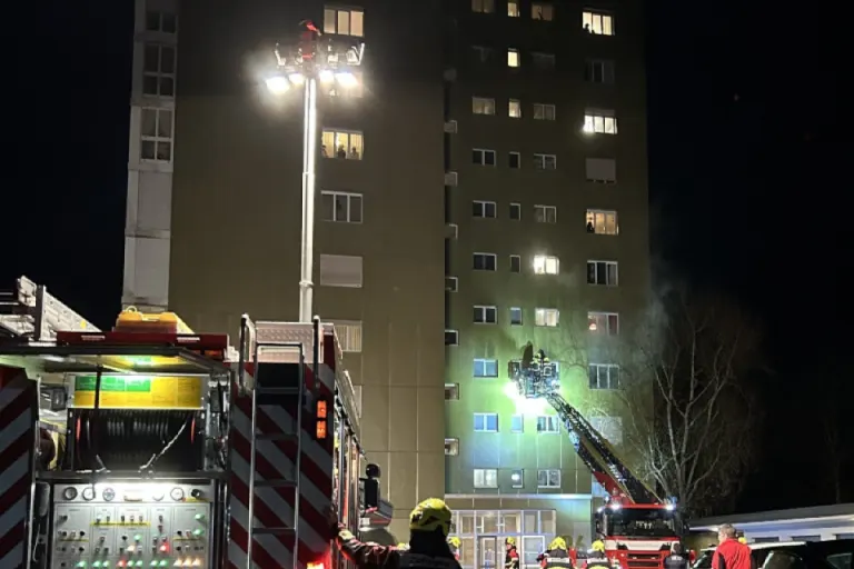 Zofingen AG - Feuer bricht in Hochhaus aus - neuen Personen im Spital