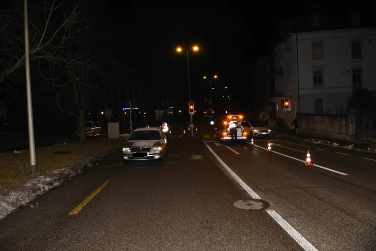 Solothurn – Fussgängerin von Auto erfasst und mitgeschleift worden