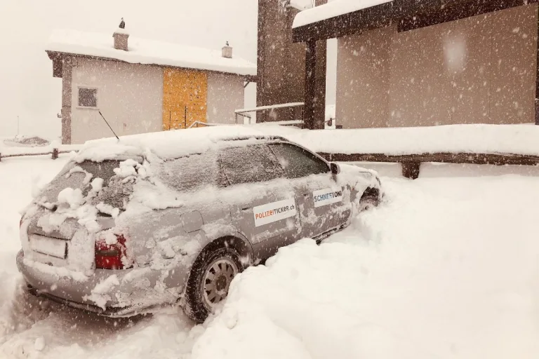 Vorwarnung – Starker Schneefall in der Schweiz – Verkehrsbehinderungen ab Mittwochabend erwartet