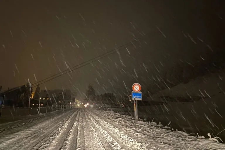 Wintereinbruch - Starke Schneefälle am 3. und 4. November brachten viel Neuschnee 