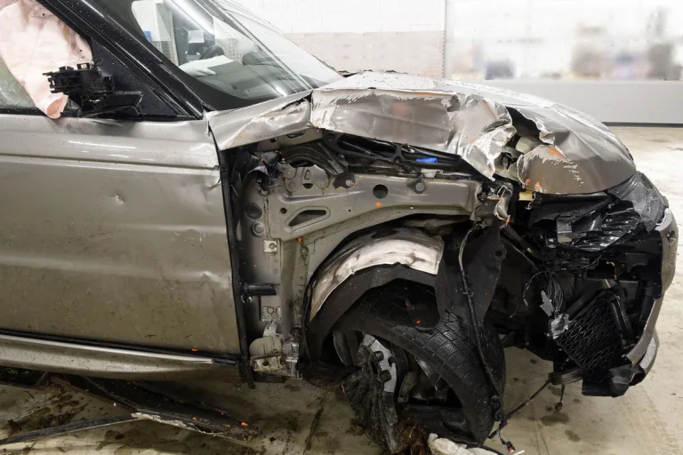 Kriens LU/A2 - Unter Drogeneinfluss verunfallt 
