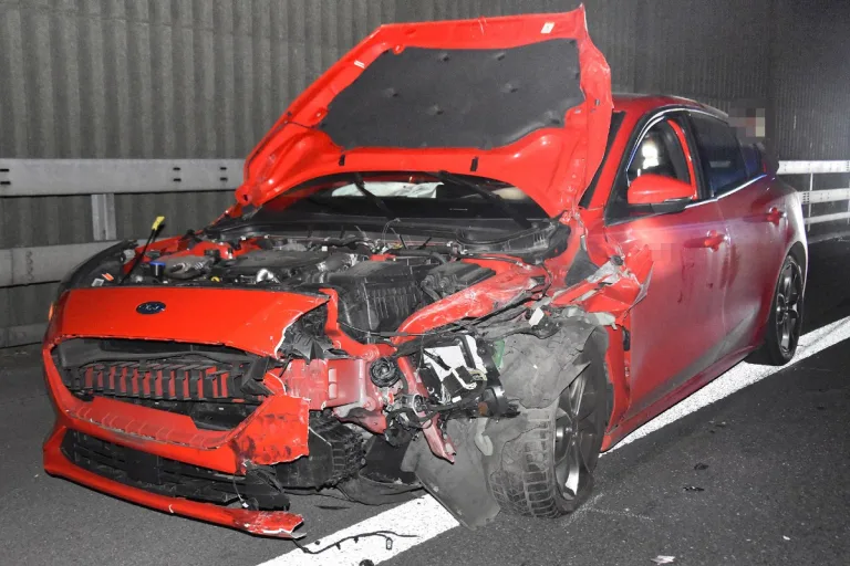 Stans NW - Betrunken Unfall auf der A2 gebaut