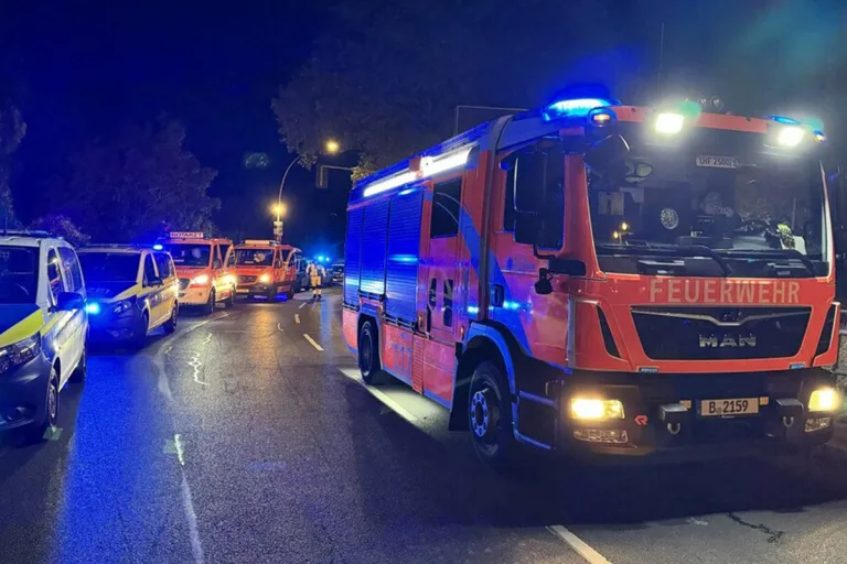 Berlin – BMW stürzt von Bösebrücke ins Gleisbett – Fahrer stirbt
