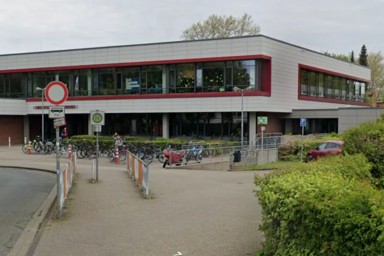 Oldenburg – 31 Kinder in Schule durch Knallkörper verletzt
