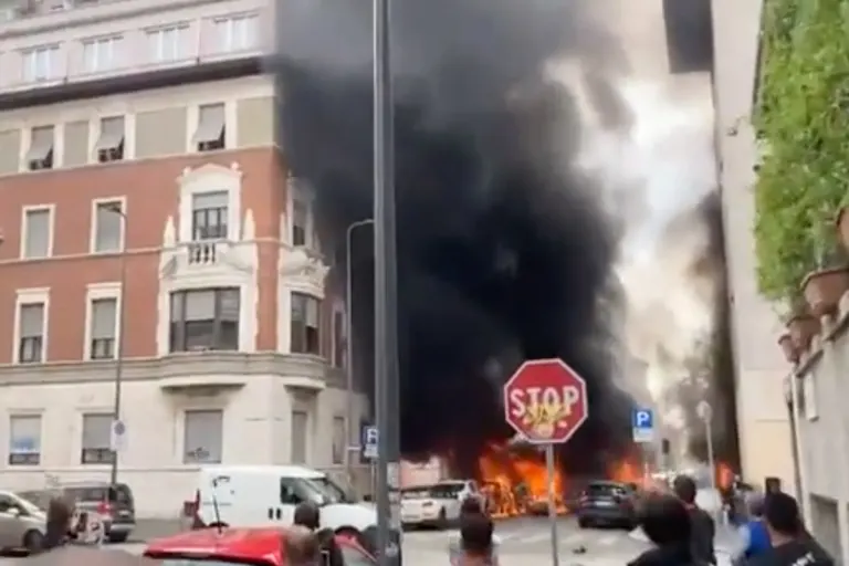Eilmeldung - Explosion im Zentrum von Mailand (IT) verursacht Grossbrand