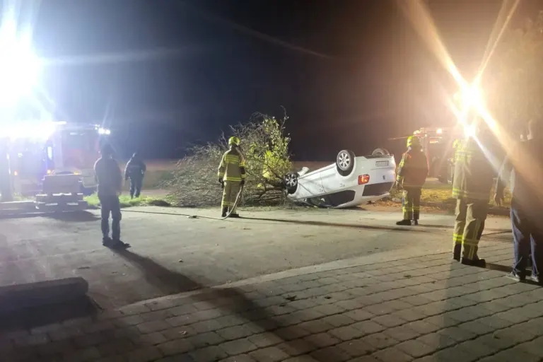 Unfall bei Großmengersdorf OÖ – Alkoholisierter Lenker überschlägt sich