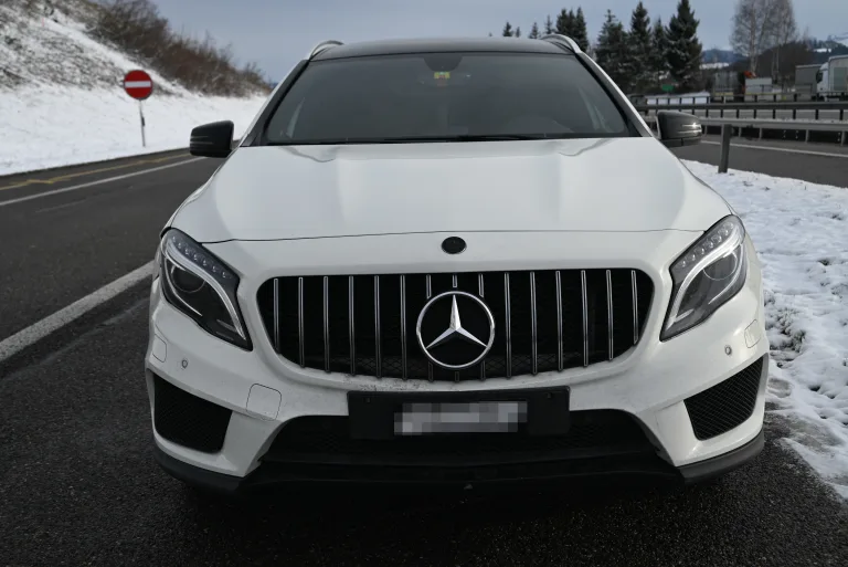 A1 Gossau SG – Kollision zwischen zwei Autos