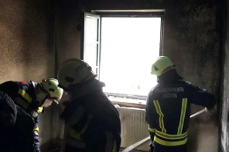 Hürm - Mann rettet sich mit Sprung aus Fenster vor Flammen