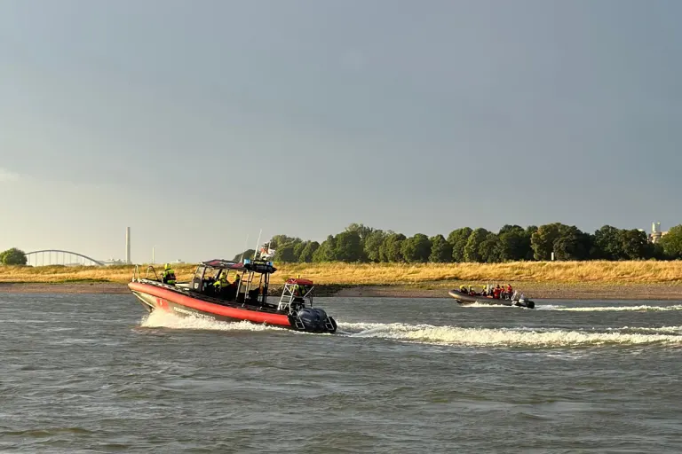 Neuss NW – Suchmaßnahmen nach vermissten Kind im Rhein bleiben erfolglos 