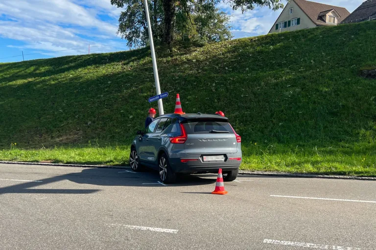 St.Gallen - Kollision mit einem Kandelaber