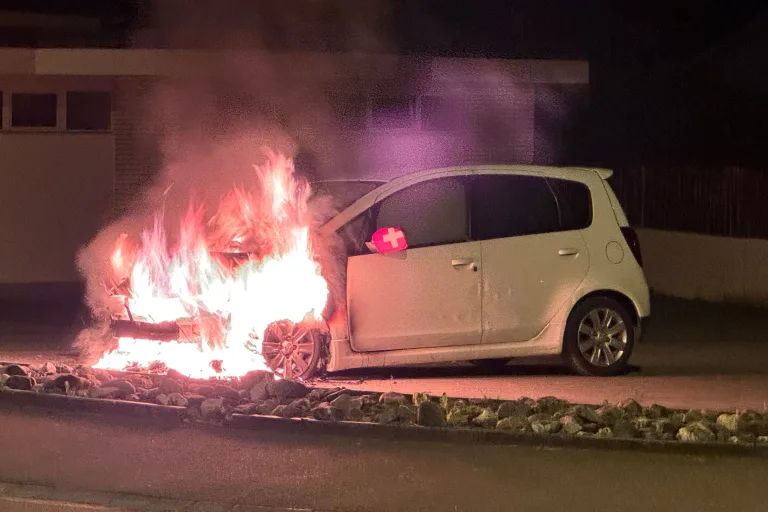 Wängi TG – Auto erleidet nach Brand Totalschaden