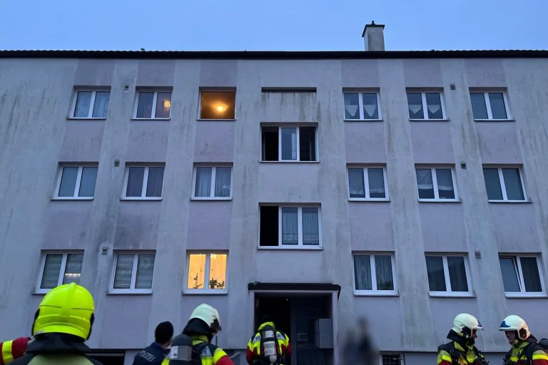 Sevelen SG - Drei Personen nach Brand im Spital 