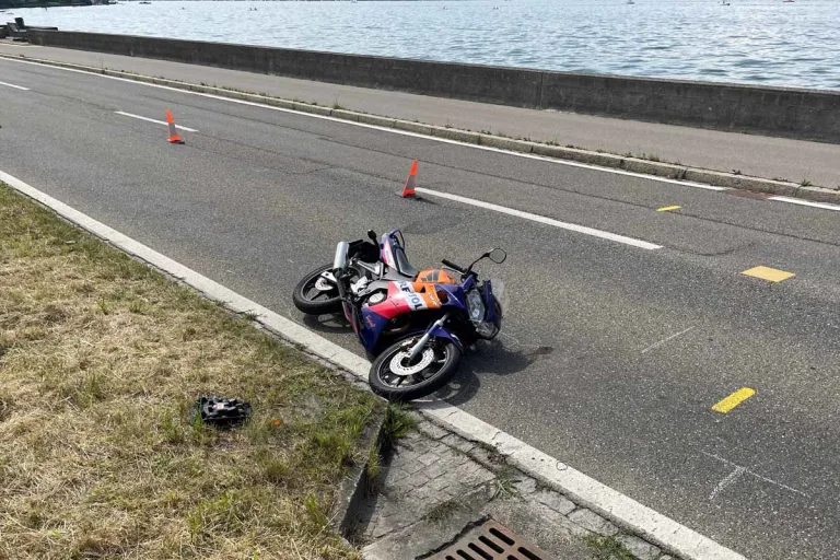 Steckborn TG - 17-jähriger Biker bei Auffahrkollision verletzt