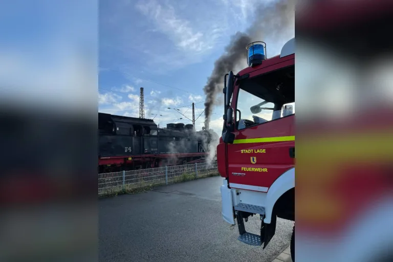 Lage – Alte Dampflok verursacht Feuerwehreinsatz