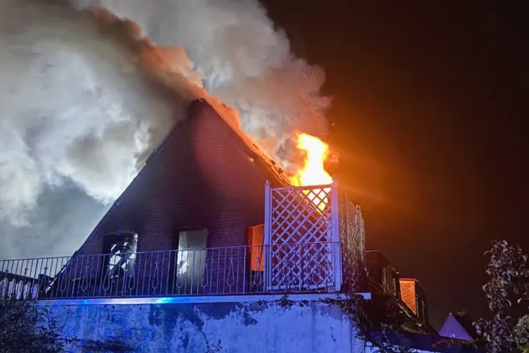 Recklinghausen NW – Schwerstverletzter bei Brand in Einfamilienhaus