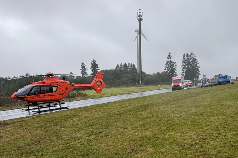 Höhn RP – Fahrerin nach Unfall mit Lkw-Gespann schwer verletzt