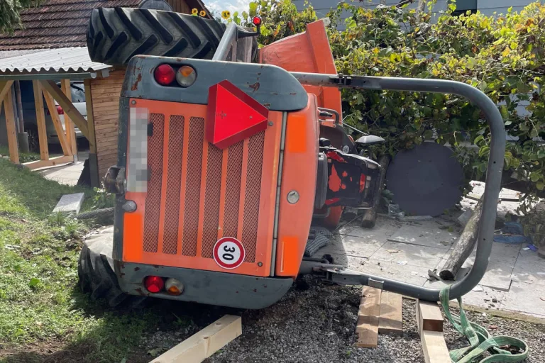 Egnach TG – Mit Dumper verunfallt – Jugendliche schwer verletzt