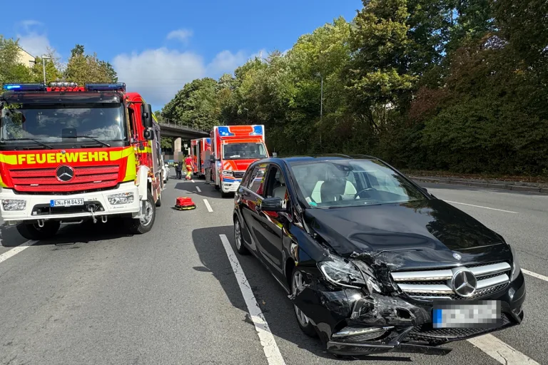 Herdecke NW – Drei Verletzte bei Auffahrunfall
