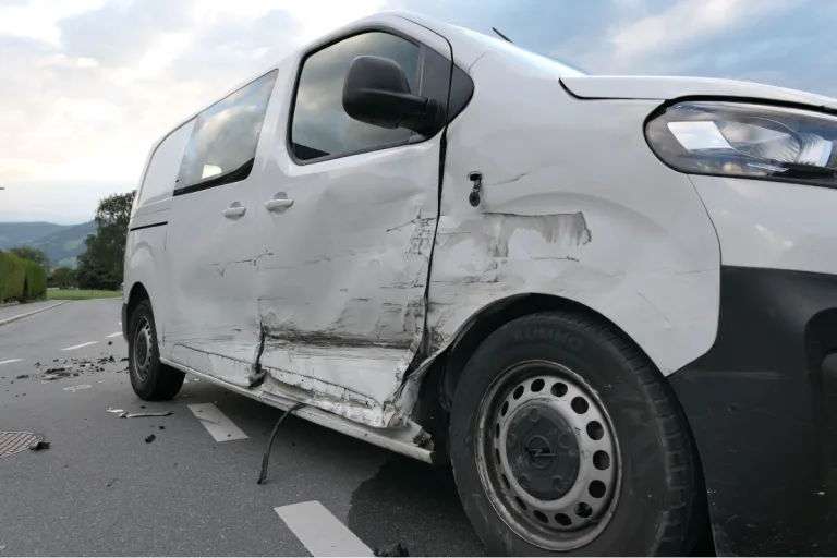 Bilten GL - Rechtsvortritt missachtet und Unfall verursacht