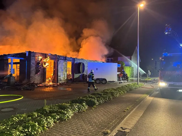 Dinklage – Großbrand zerstört Weinhandlung vollständig