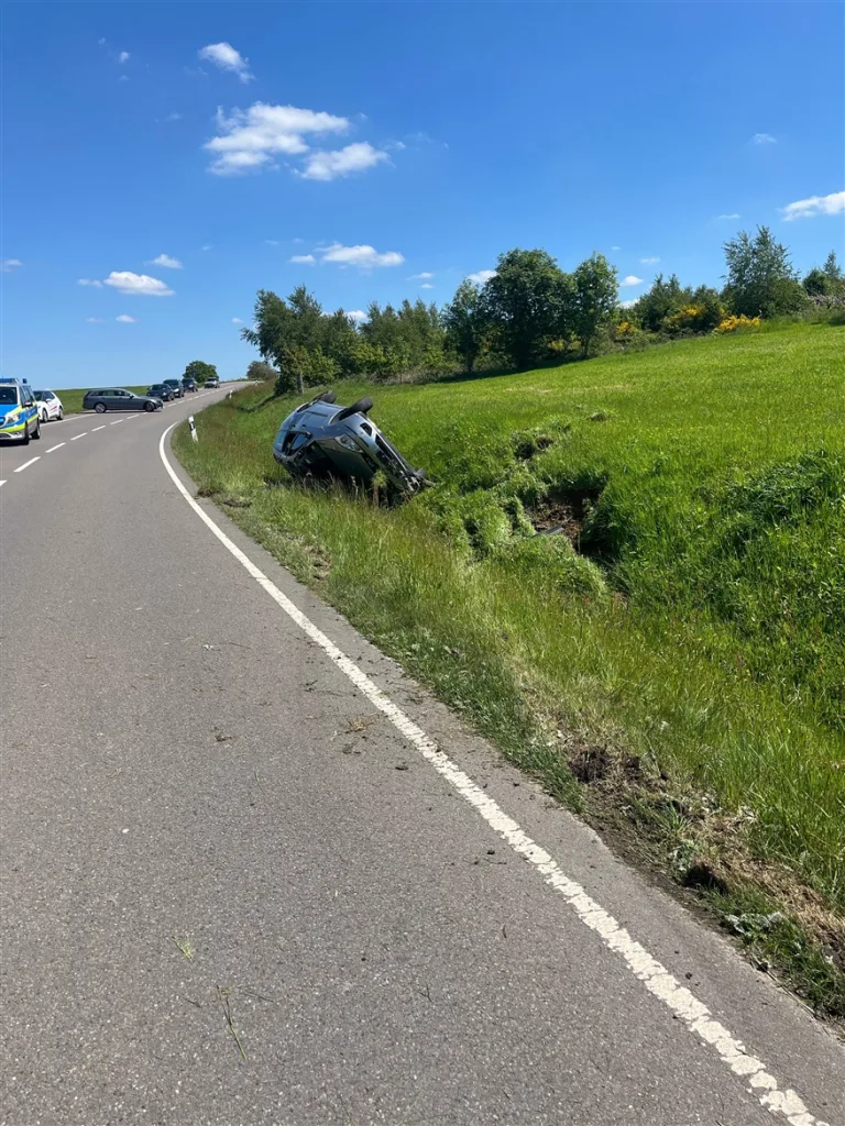 Marienheide – 26-Jähriger bei Unfall mit Überschlag verletzt