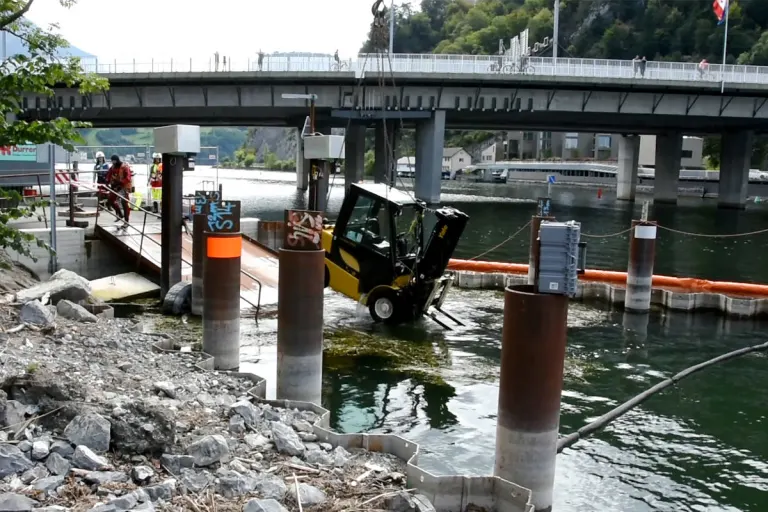 Stansstad NW – Arbeitsunfall fordert eine verletzte Person