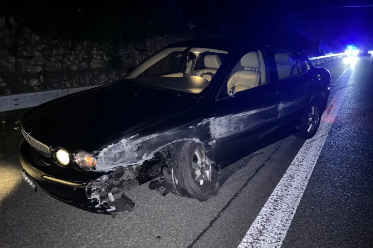 Neuenhof / A1 AG - Am Steuer eingeschlafen
