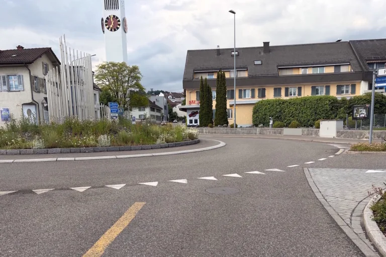 Wil SG – Zeugen nach Unfall mit E-Scooter gesucht