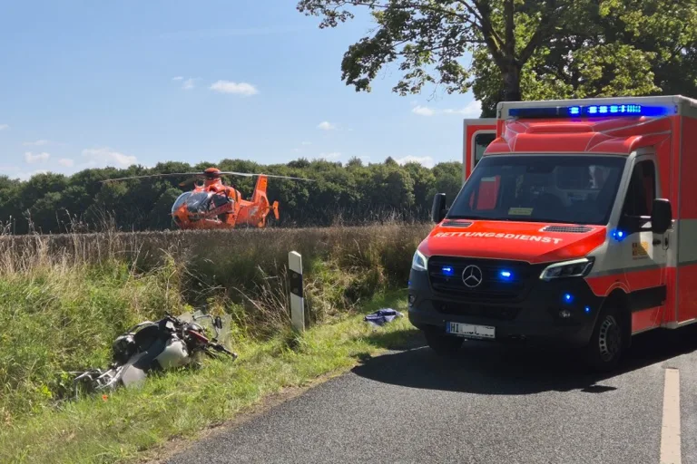 Bockenem NI – Motorradfahrer bei Unfall mit Transporter schwer verletzt