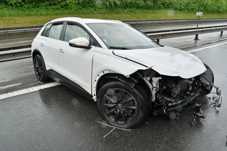 Sursee LU – 80'000 Franken Sachschaden nach Unfall auf A2