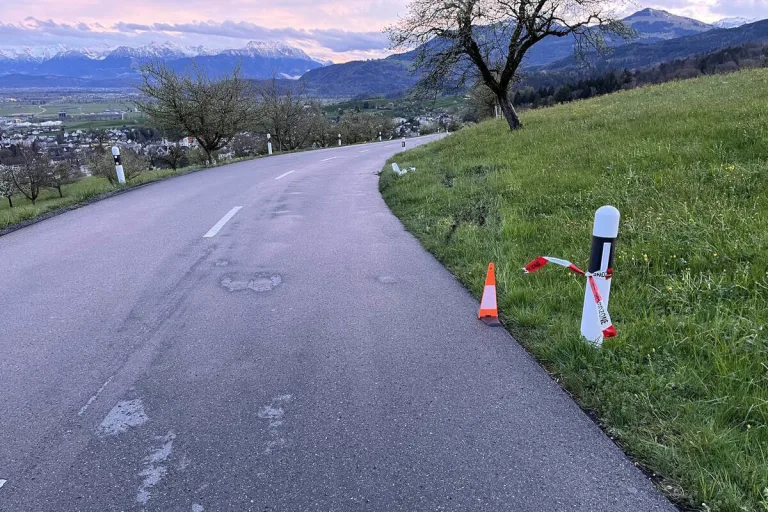 Altstätten SG - 16-jähriger Motorradfahrer bei Unfall verletzt