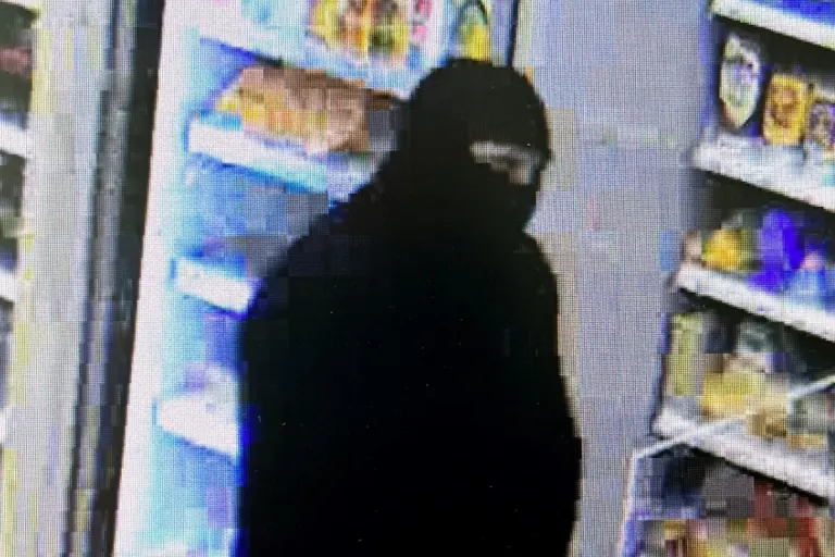 Arbon TG - Raubüberfall auf Tankstellenshop
