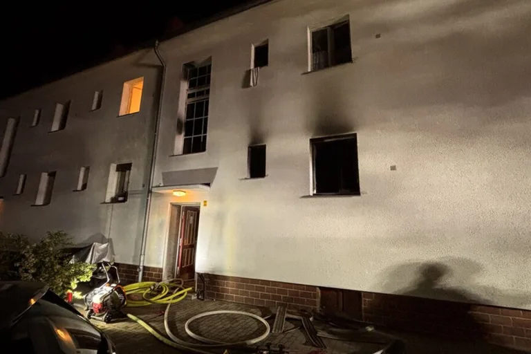 Berlin – Toter und zwei Schwerverletzte nach Wohnungsbrand