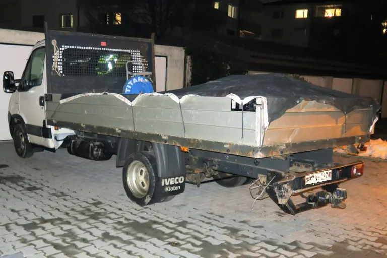 Bilten GL - Sachschaden nach Verkehrsunfall