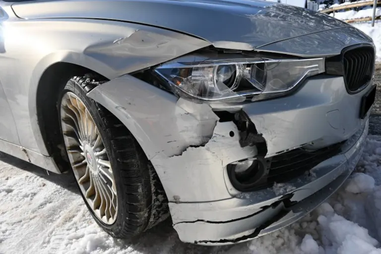 Unfall Triesen – Beim Abbiegen Fahrzeug übersehen