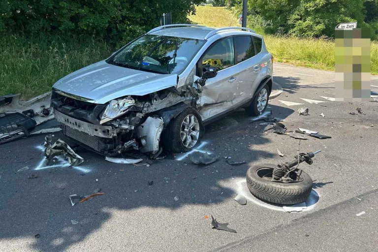 Unfall gestern in Bad Zurzach AG - Frontalkollision mit einem Verletzten 