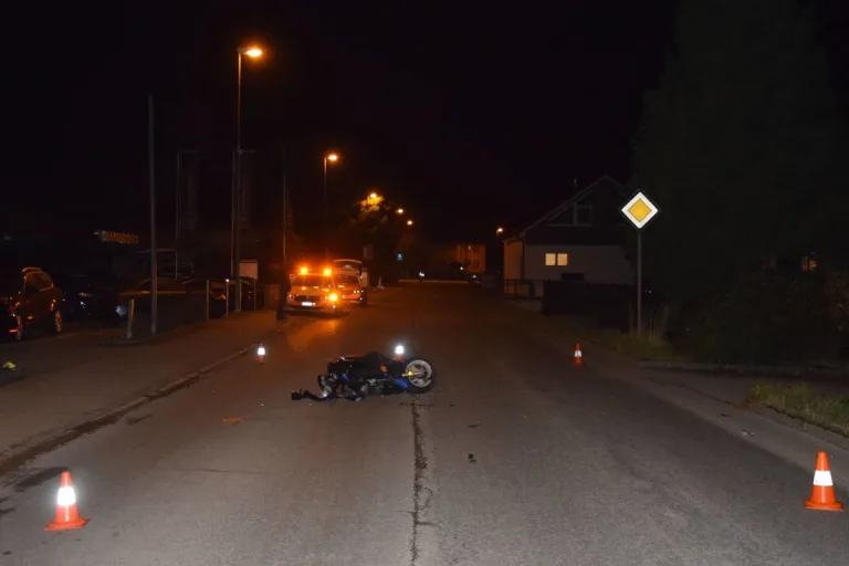 Neuendorf SO – Motorradlenkerin wird bei Kollision schwer verletzt