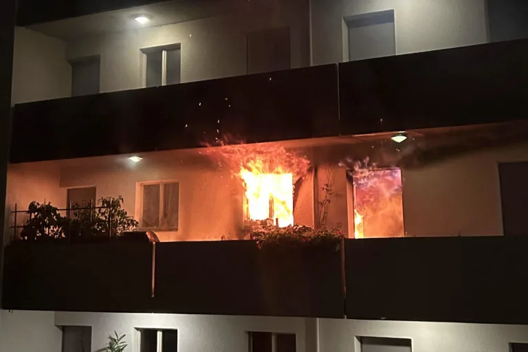 Kloten ZH – Mann verletzt sich bei Brand