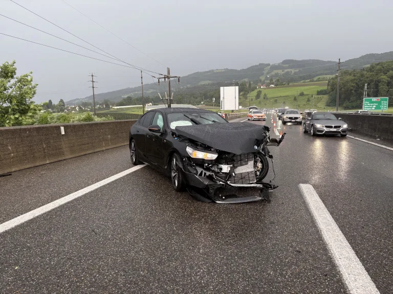 Goldach SG – Aquaplaning führt zu Unfall auf der A1