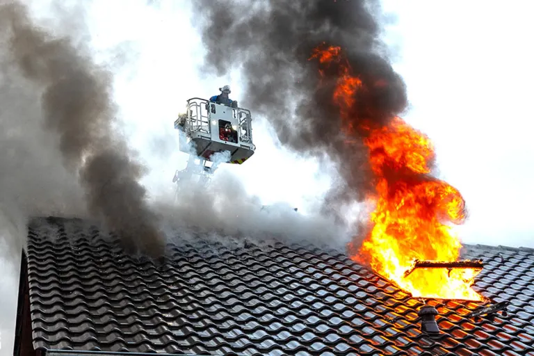 Hagen NW – Dachstuhlbrand in Einfamilienhaus