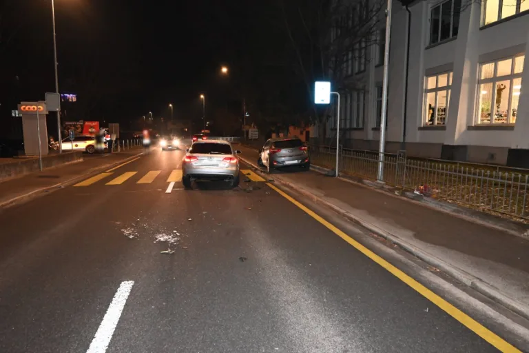 Trübbach SG - Kollision zwischen zwei Autos