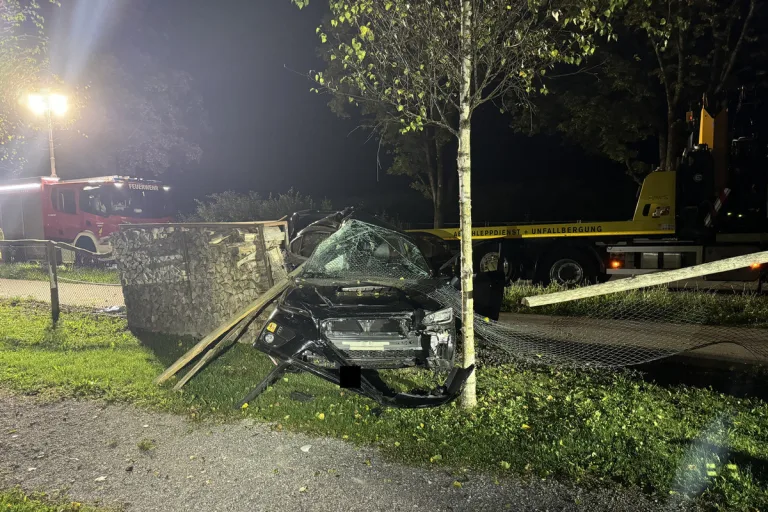 Schaan/Mauren FL - Auto übersehen - Führerschein nach Unfall weg