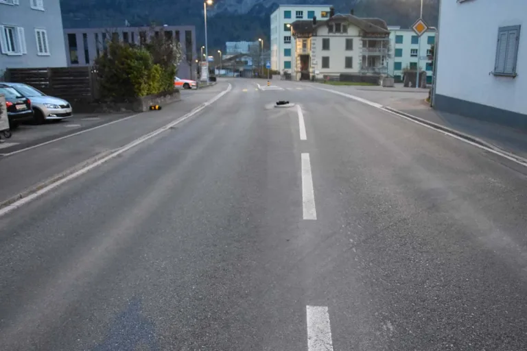 Flums SG – Maserati kracht in Biene Maja und flüchtet